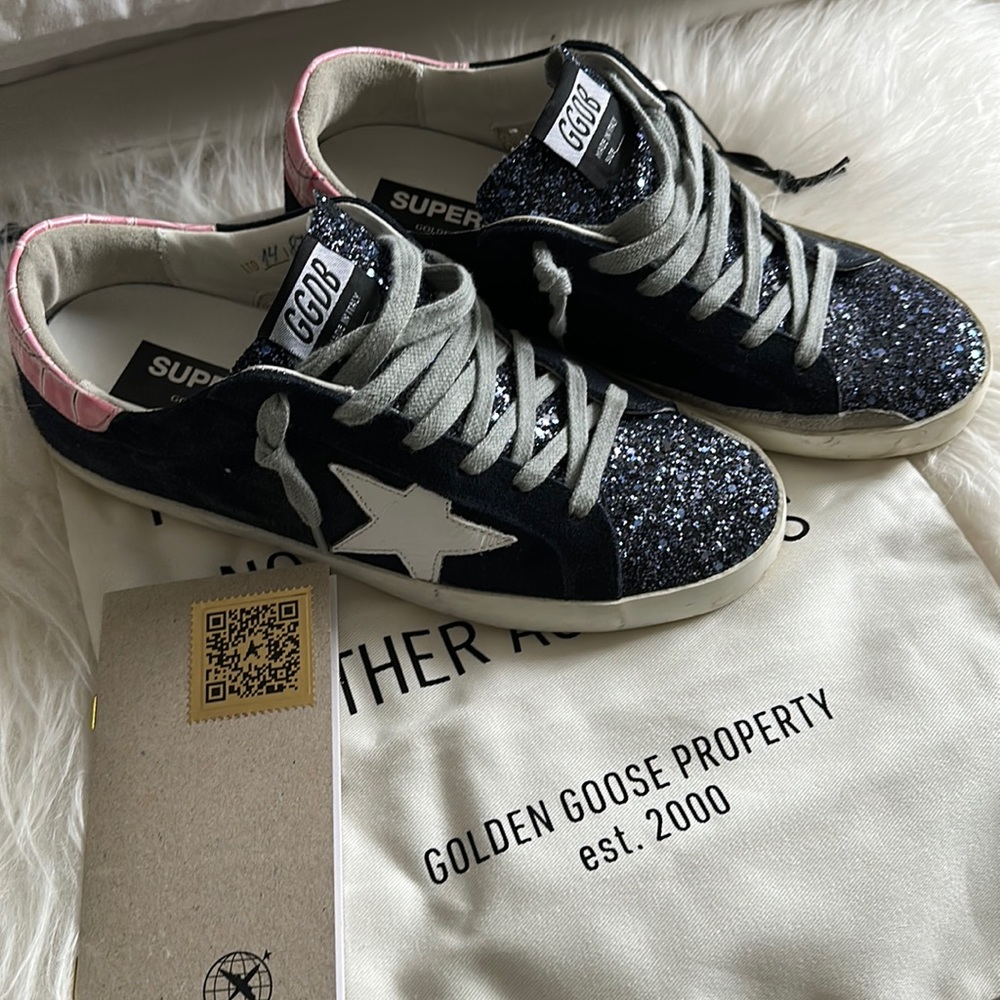Limited edition numbered golden goose superstar